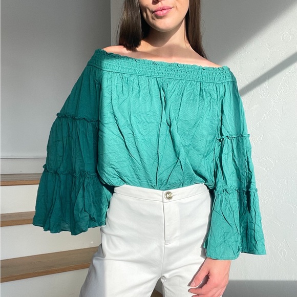 Free People Free Spirit Off The Shoulder Bell Sleeve Flowy Green Blouse Top XS - Picture 1 of 8